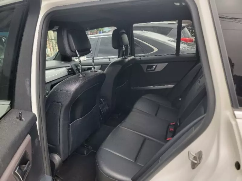 Mercedes-Benz GLK 350   - 2012