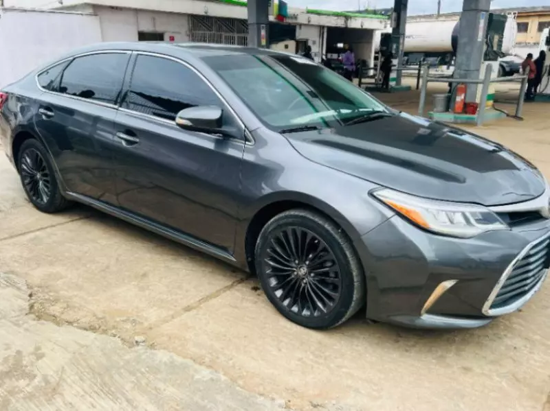 TOYOTA Avalon   - 2016
