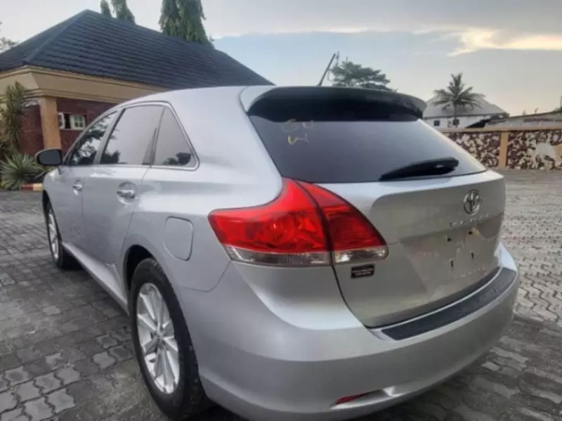 Toyota Venza   - 2013