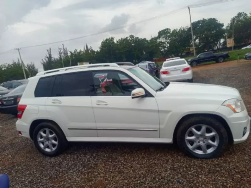 Mercedes-Benz GLK 350   - 2012
