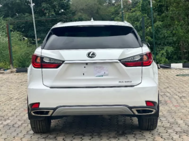 Lexus RX   - 2021