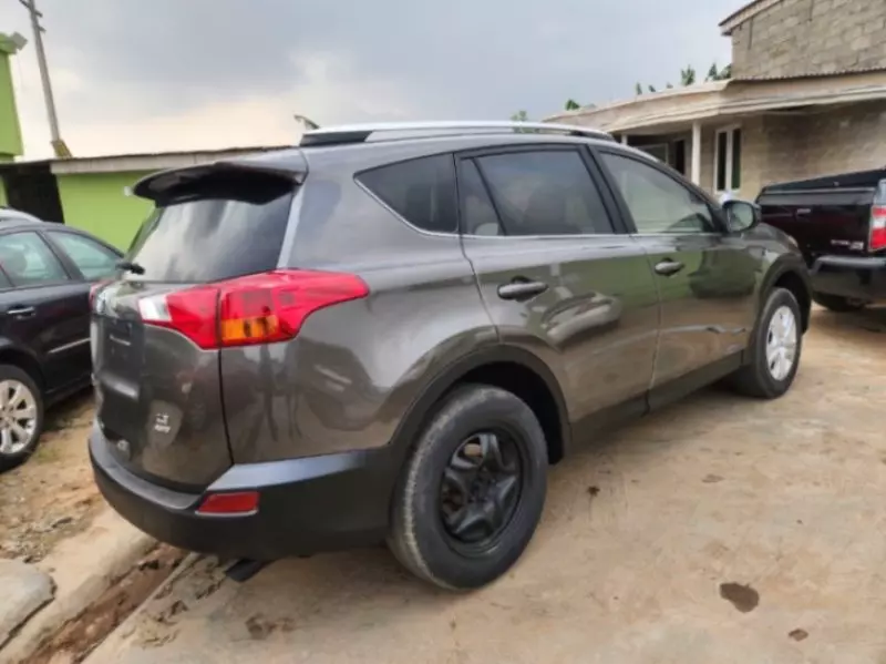 Toyota RAV 4   - 2014