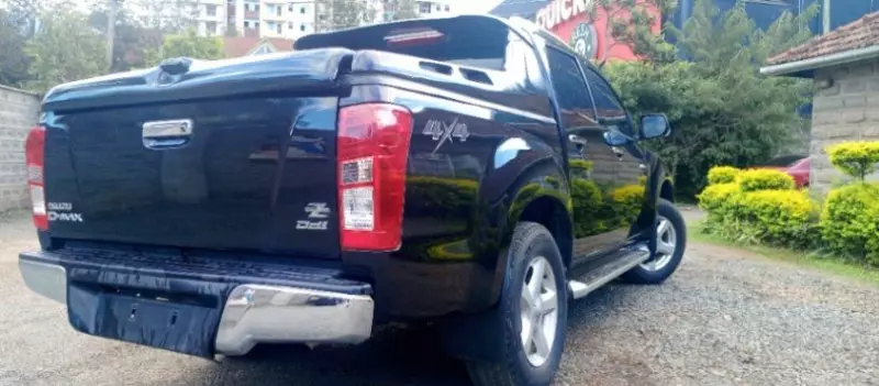Isuzu D-Max   - 2015