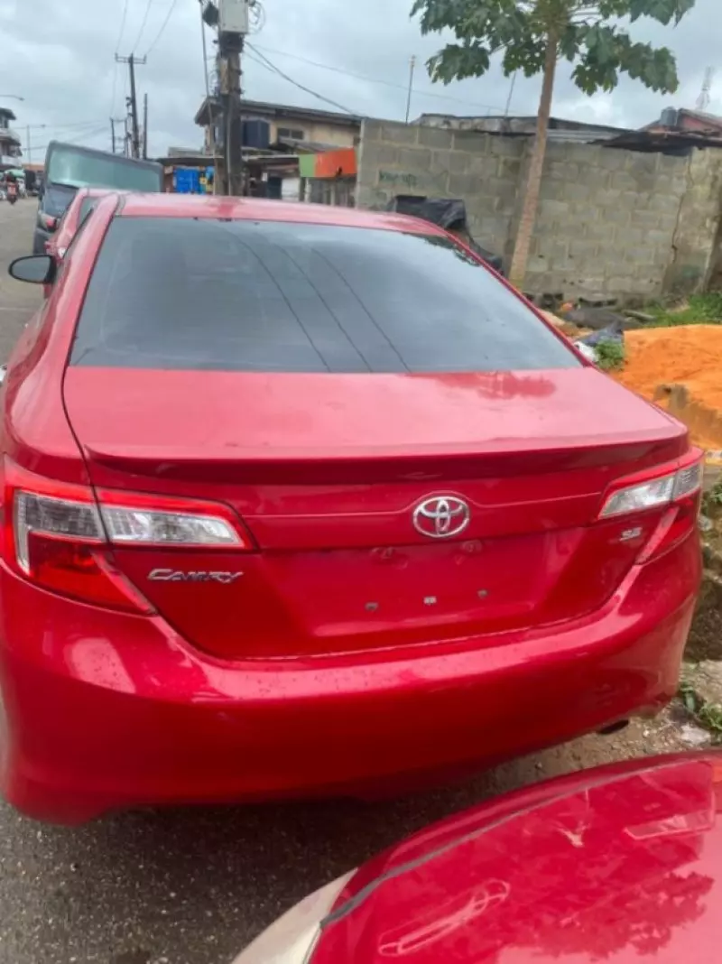 TOYOTA Camry   - 2014
