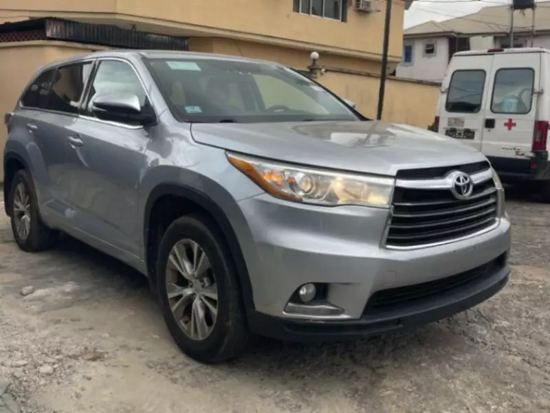 TOYOTA Highlander - 2015