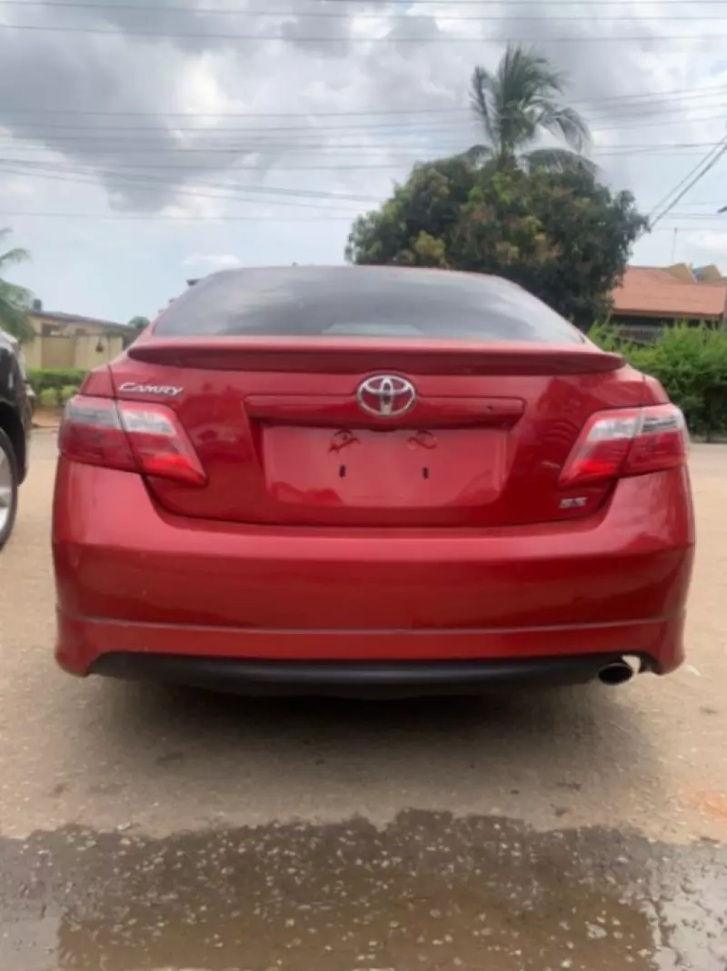 Toyota Camry   - 2008