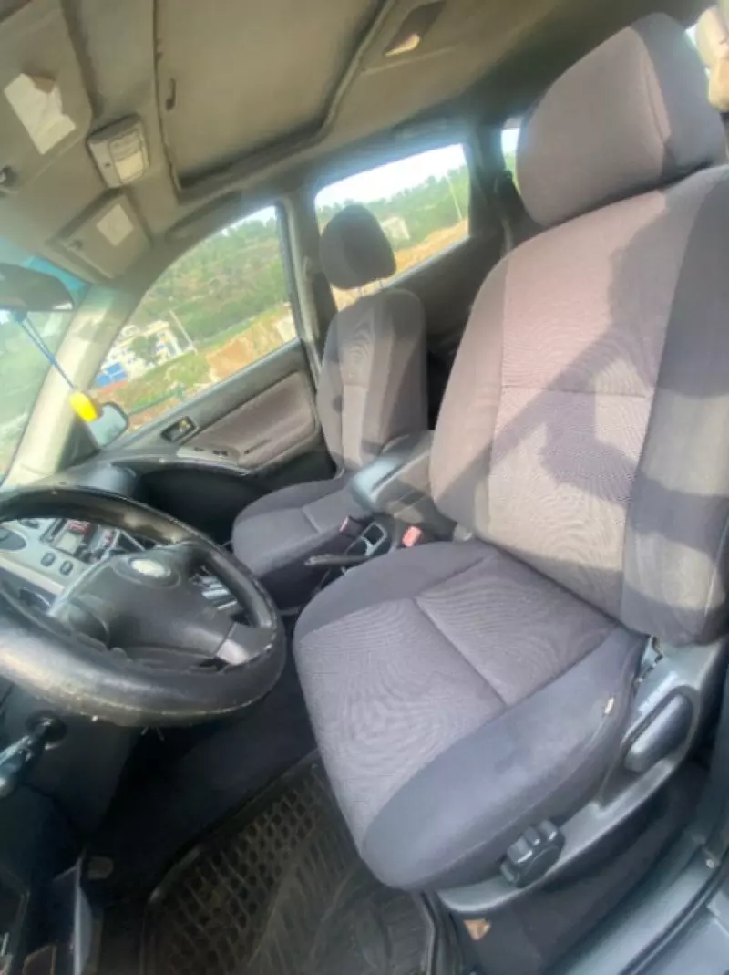 Pontiac Vibe   - 2004