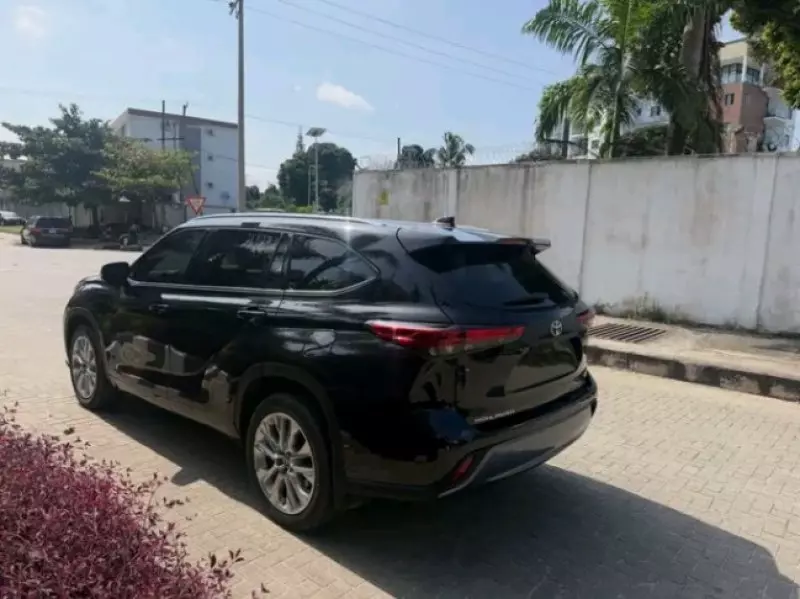 TOYOTA Highlander   - 2020