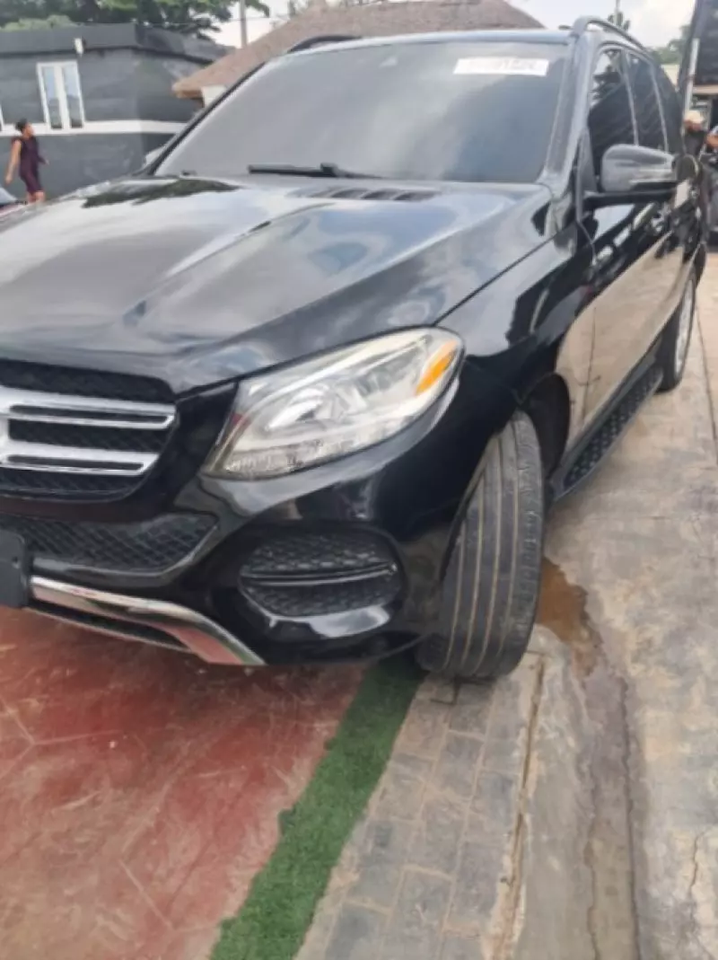 Mercedes-Benz GLE 350   - 2017