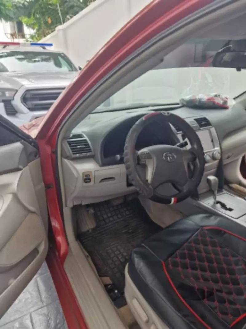 Toyota Camry   - 2009