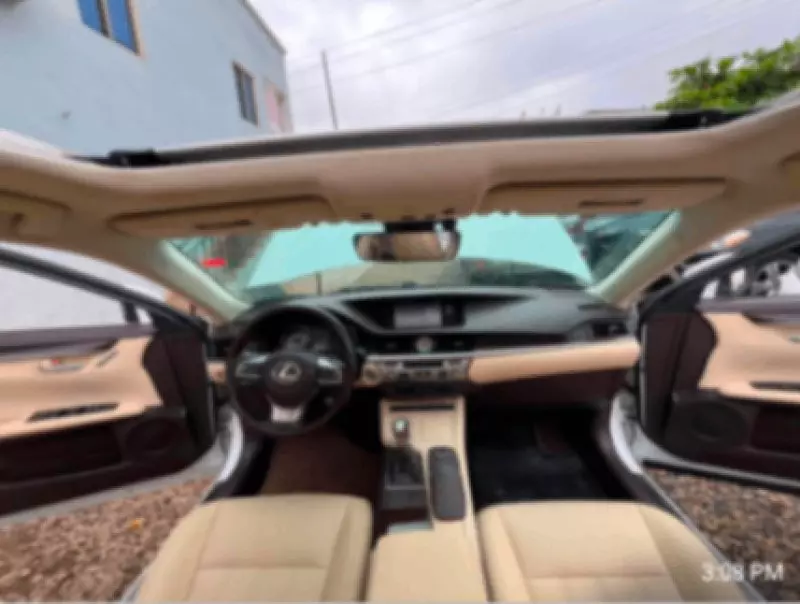 Lexus ES   - 2016