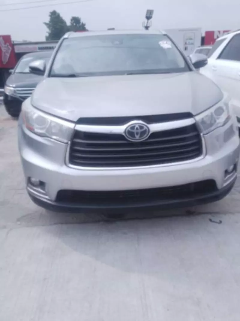 TOYOTA Highlander   - 2015