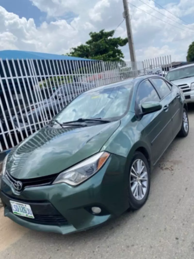 Toyota Corolla - 2014