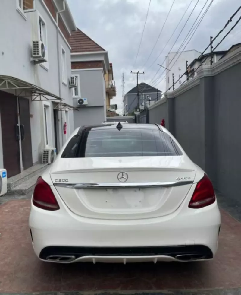 Mercedes-Benz C-Class   - 2016