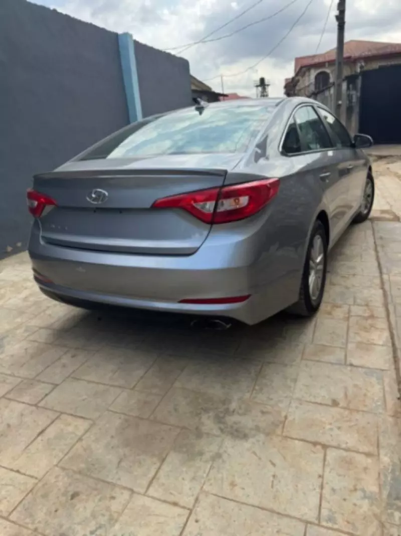 Hyundai Sonata   - 2017