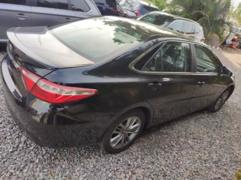 Toyota Camry   - 2017