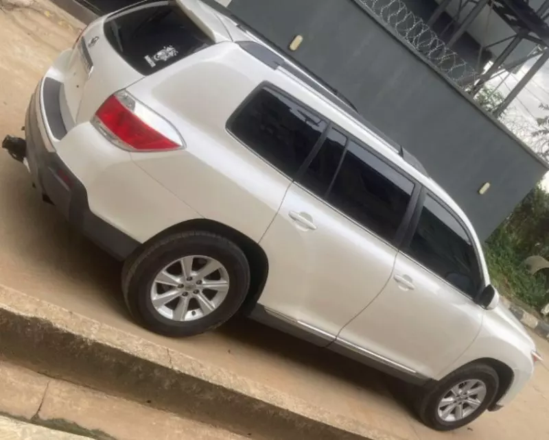 TOYOTA Highlander   - 2012