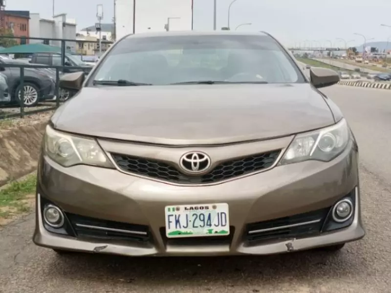 TOYOTA Camry   - 2014