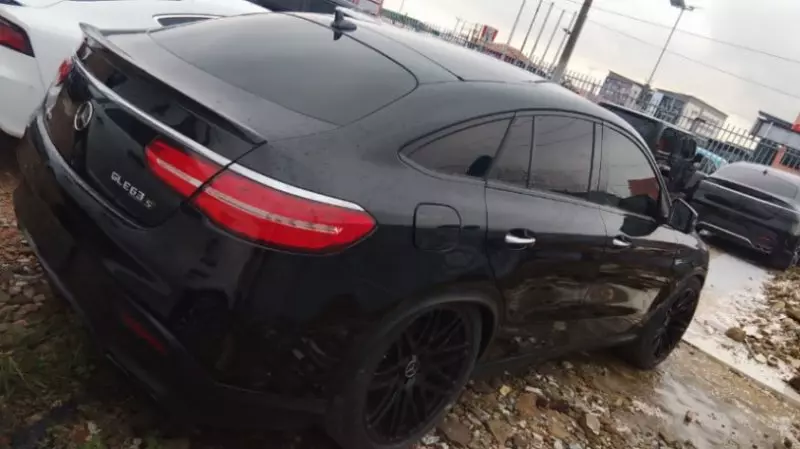 Mercedes-Benz GLE 63 AMG   - 2016