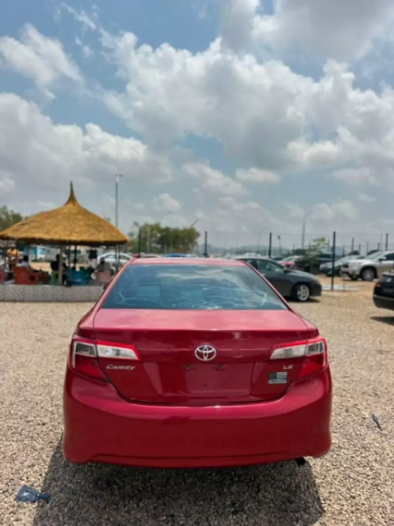 TOYOTA Camry   - 2012