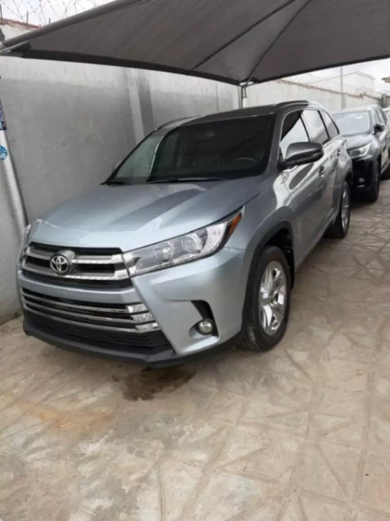 TOYOTA Highlander   - 2015