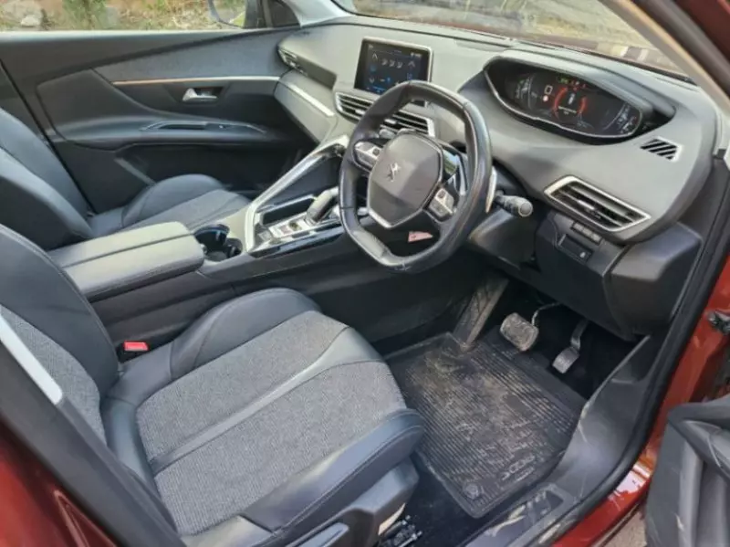 Peugeot 3008   - 2019
