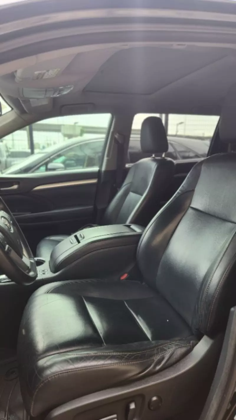 TOYOTA Highlander   - 2014