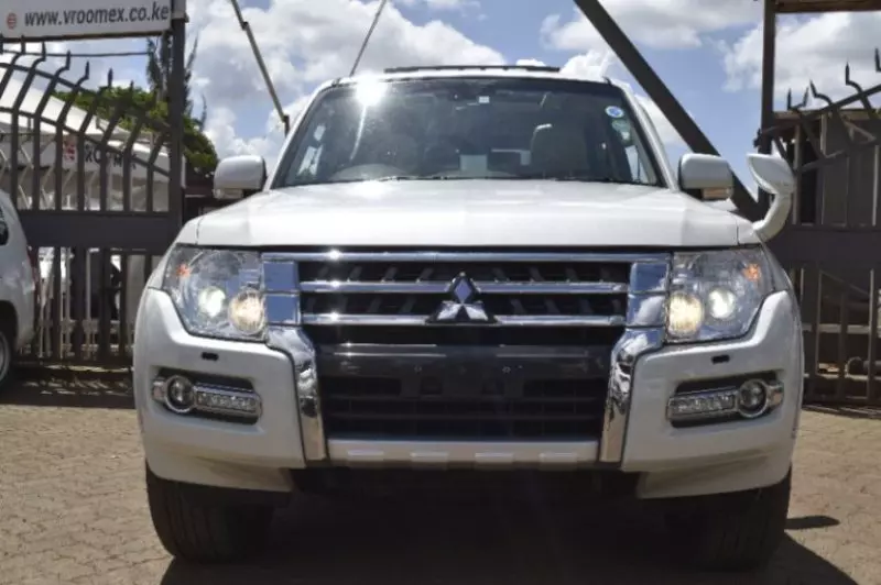 Mitsubishi Pajero   - 2018