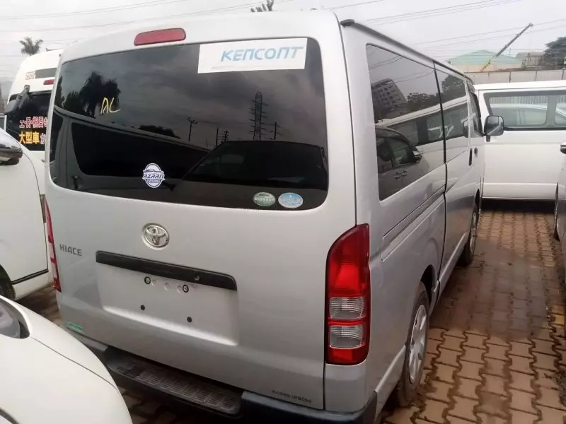 Toyota Hiace   - 2017