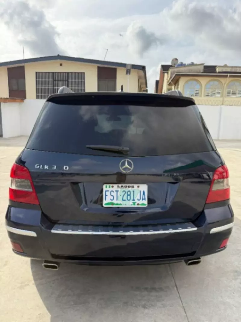 Mercedes-Benz GLK 350   - 2012