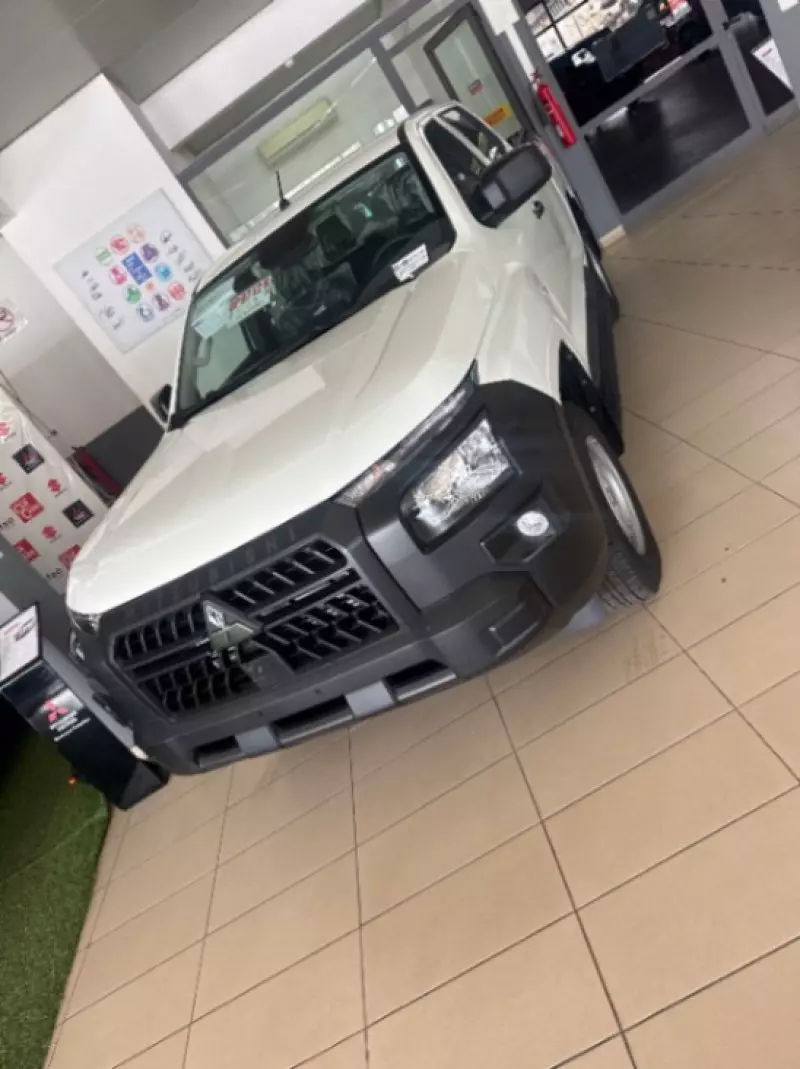 Mitsubishi L200   - 2026
