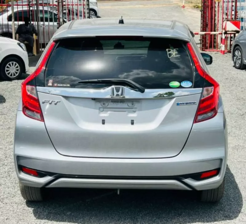 Honda FIT   - 2016