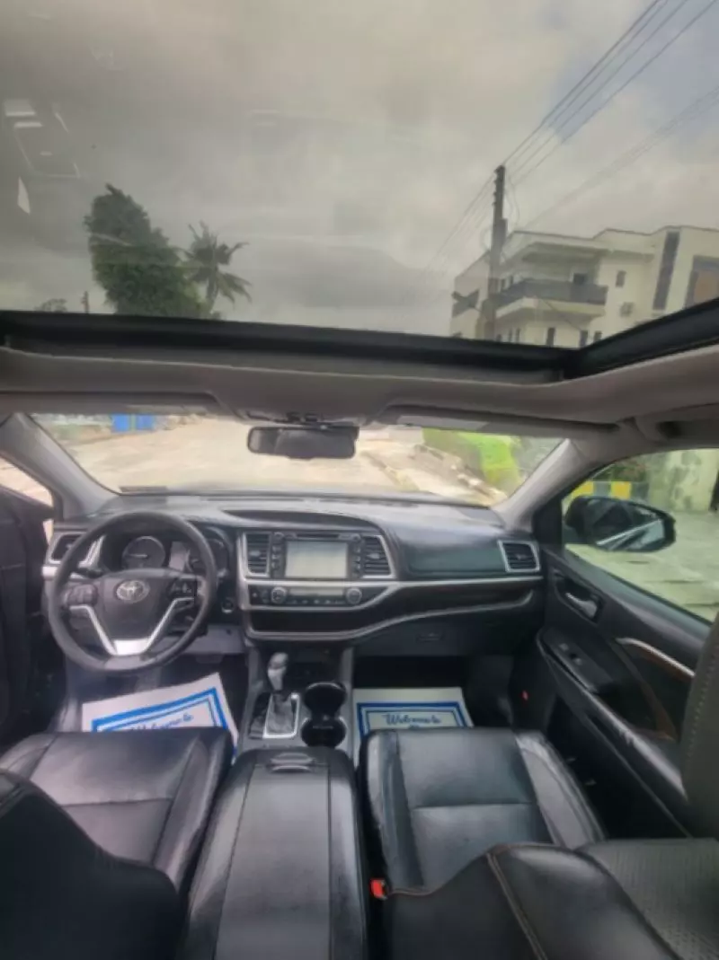 TOYOTA Highlander   - 2014