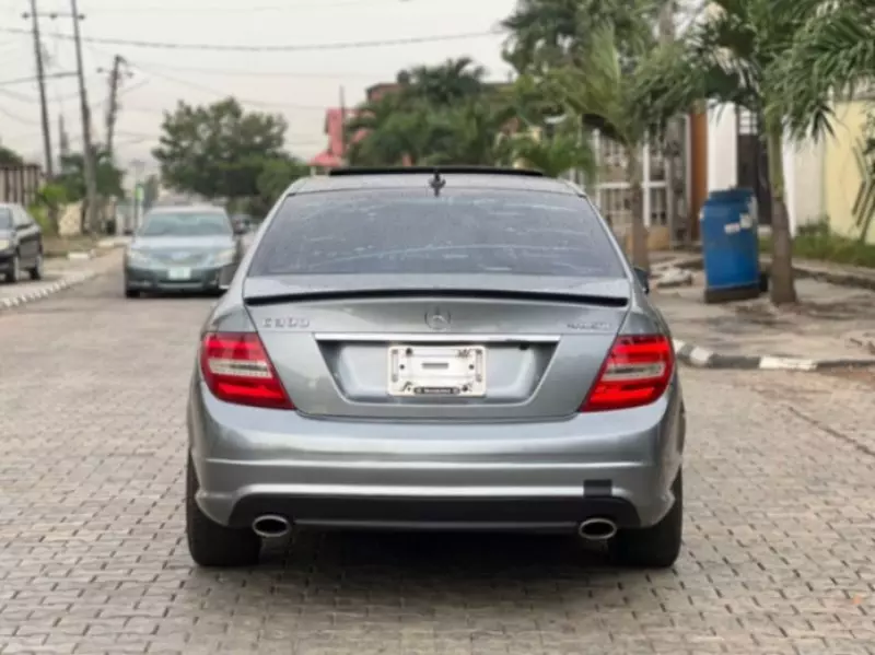 Mercedes-Benz GLC 300   - 2011