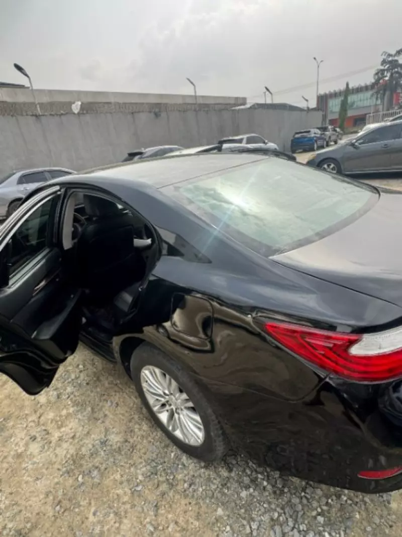 Lexus ES 350   - 2014