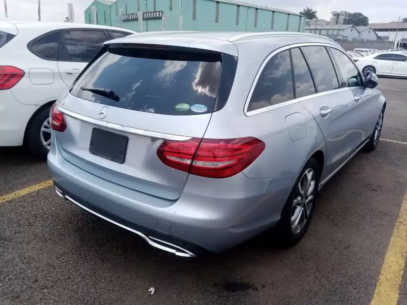 Mercedes-Benz C 200   - 2017