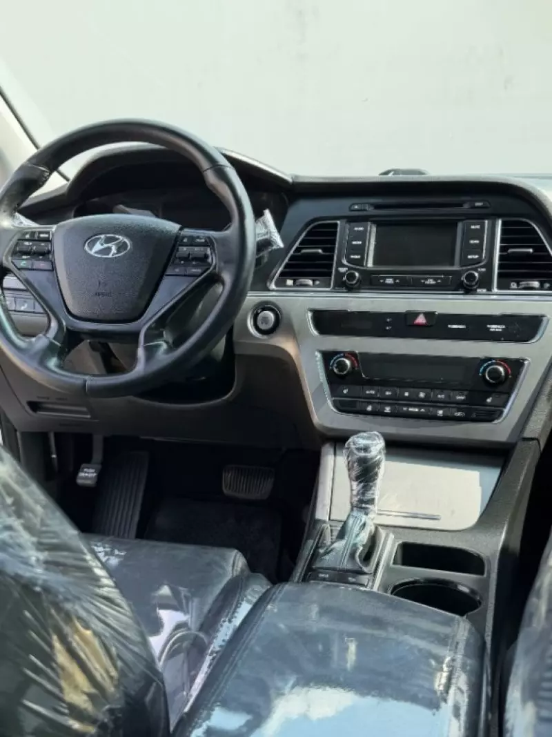 Hyundai Sonata   - 2015