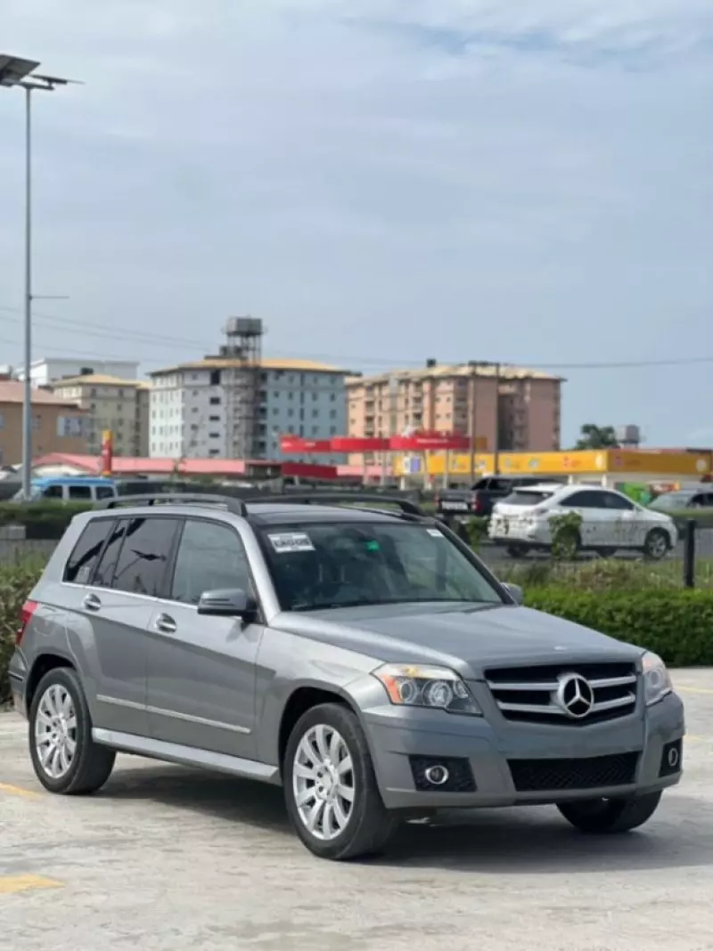 Mercedes-Benz GLK 350   - 2010