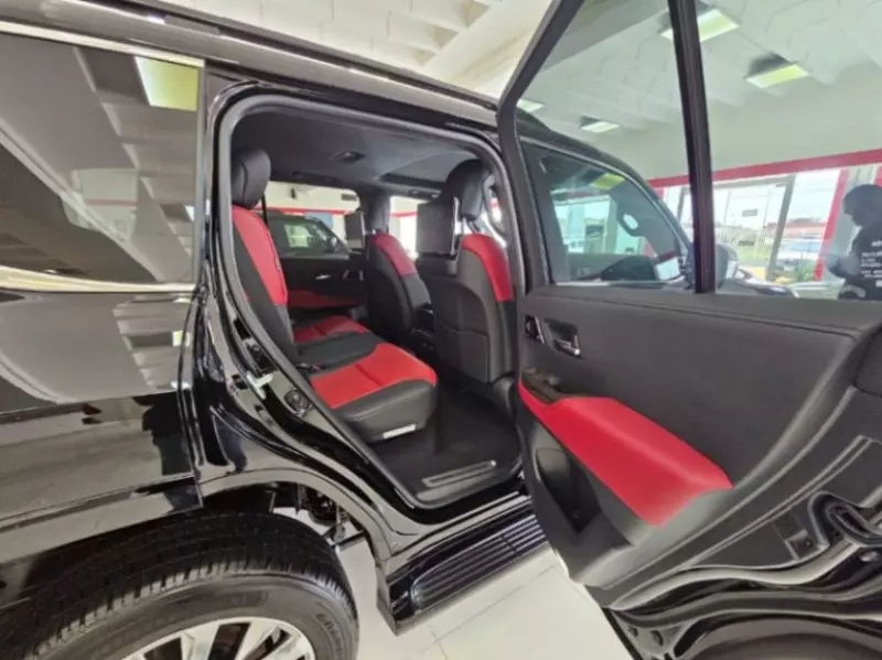 Toyota Land Cruiser   - 2025