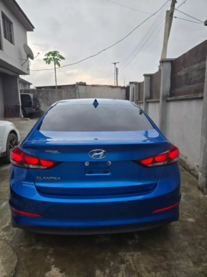 Hyundai Elantra   - 2016