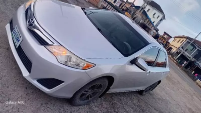 TOYOTA Camry   - 2013