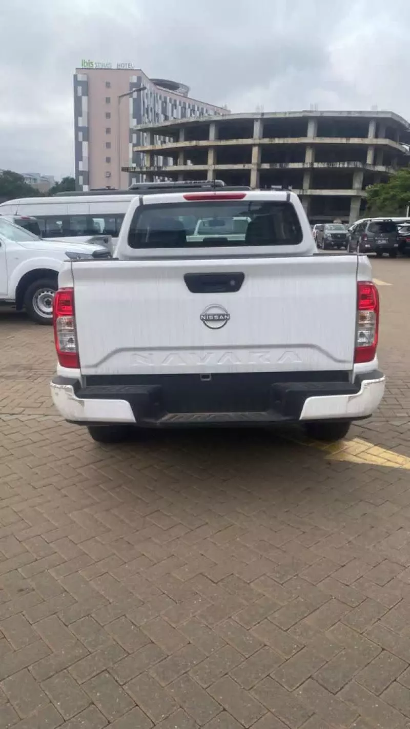 Nissan Navara   - 2025