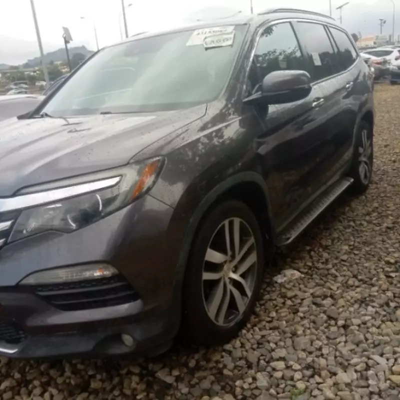 Honda Pilot   - 2018