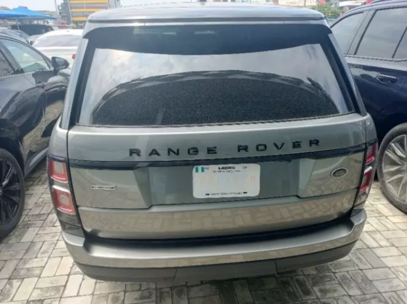 Land Rover Range Rover Vogue   - 2019