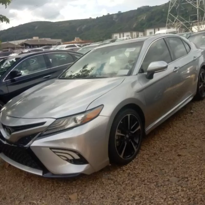 TOYOTA Camry - 2018