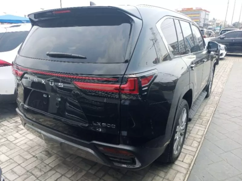 Lexus LX 600   - 2024