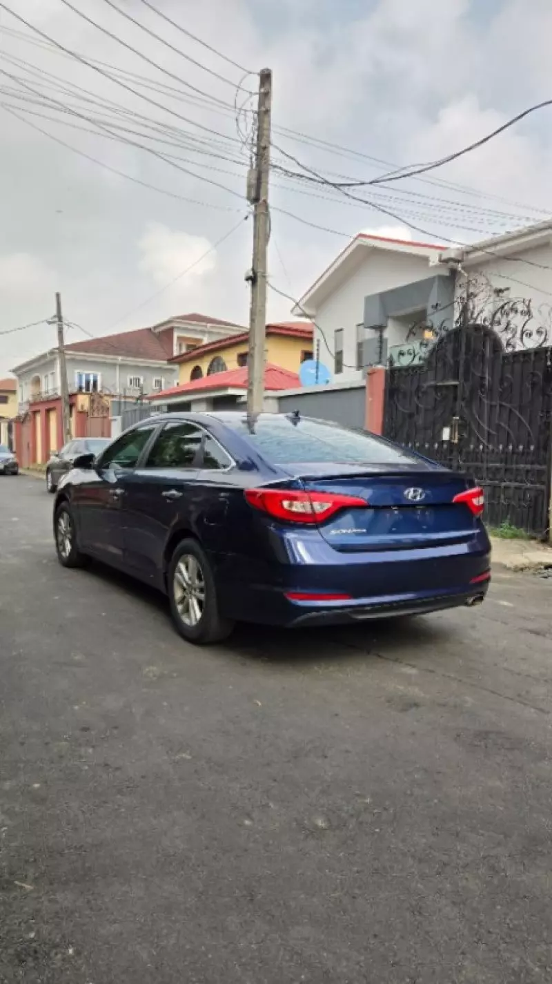 Hyundai Sonata   - 2014