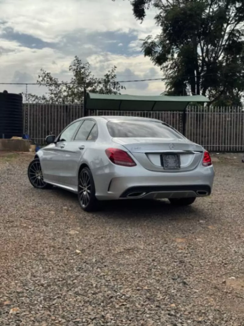 Mercedes-Benz C250   - 2016