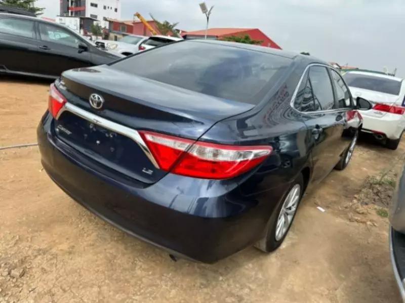 TOYOTA Camry   - 2016