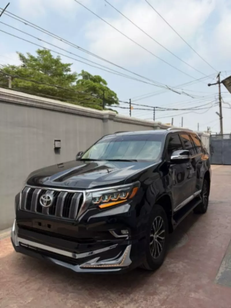 TOYOTA LANDCRUISER VXR - 2010